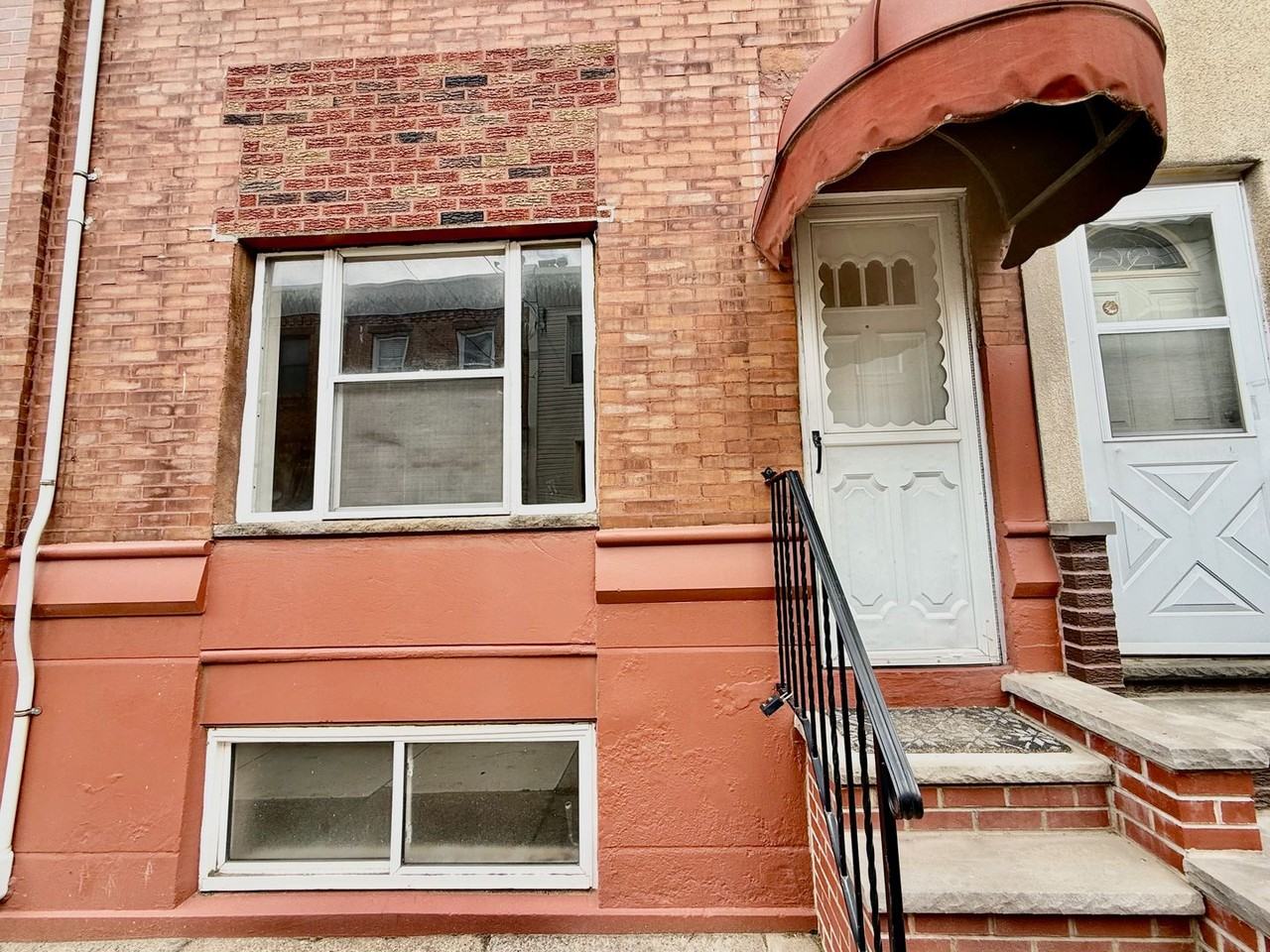 2416 S Juniper St - Photo 3 of 39