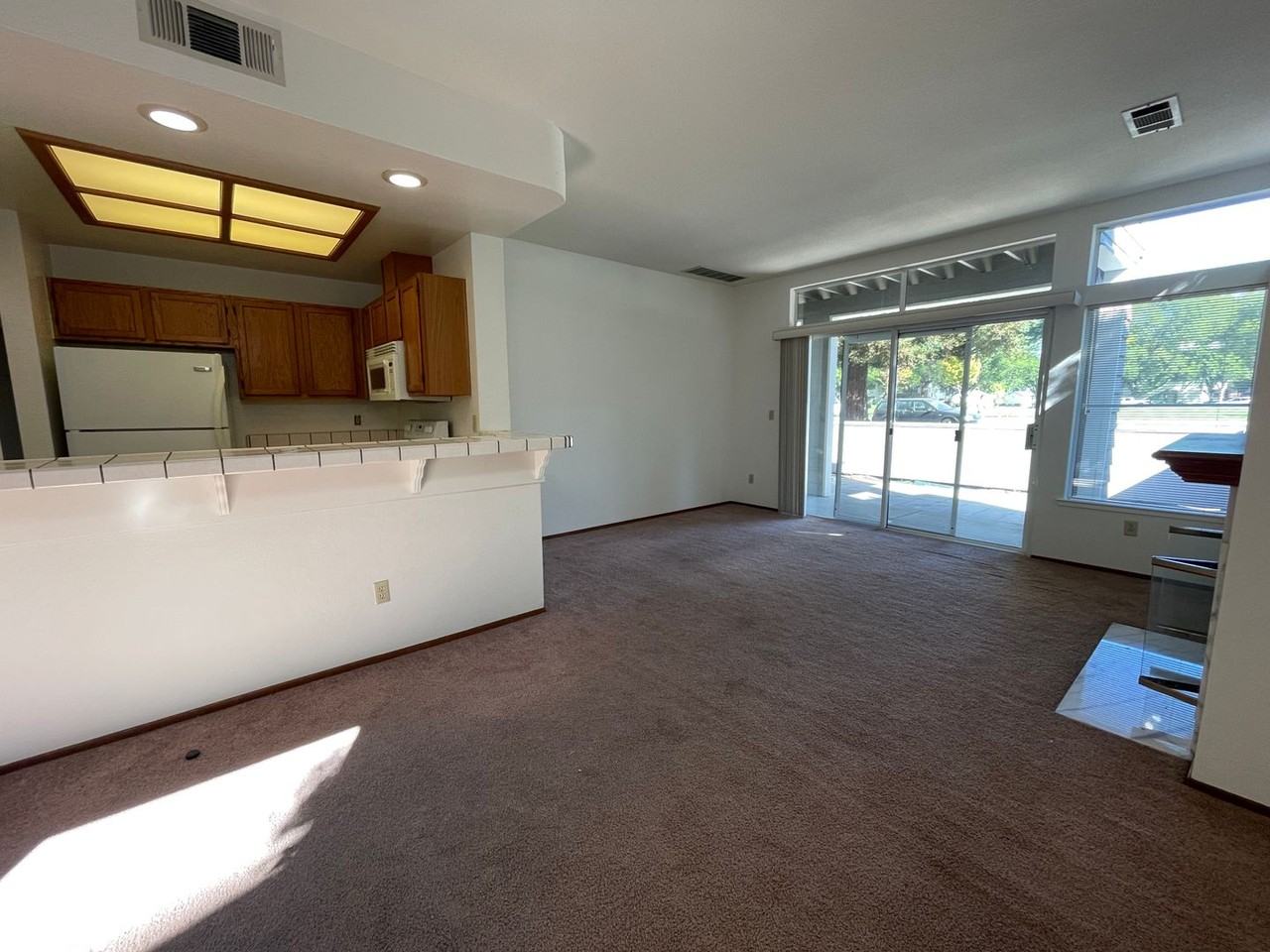 1625 Parkview Green Cir - Photo 3 of 13