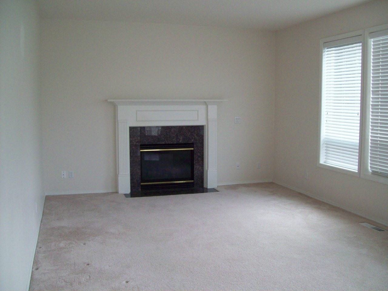 12556 Nw Brimpton Ct - Photo 2 of 23