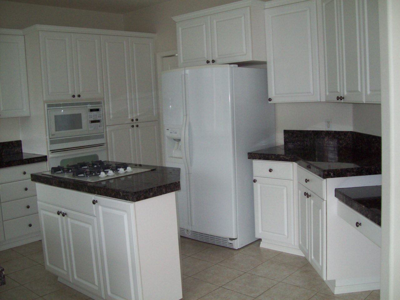 12556 Nw Brimpton Ct - Photo 5 of 23
