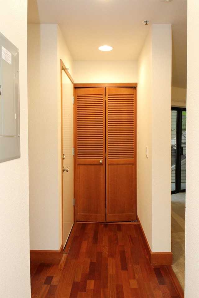 810 Nw Naito Pkwy #F22 - Photo 2 of 29