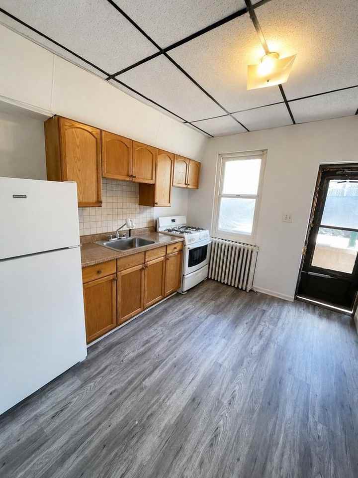 3089 Weikel St - Photo 7 of 17