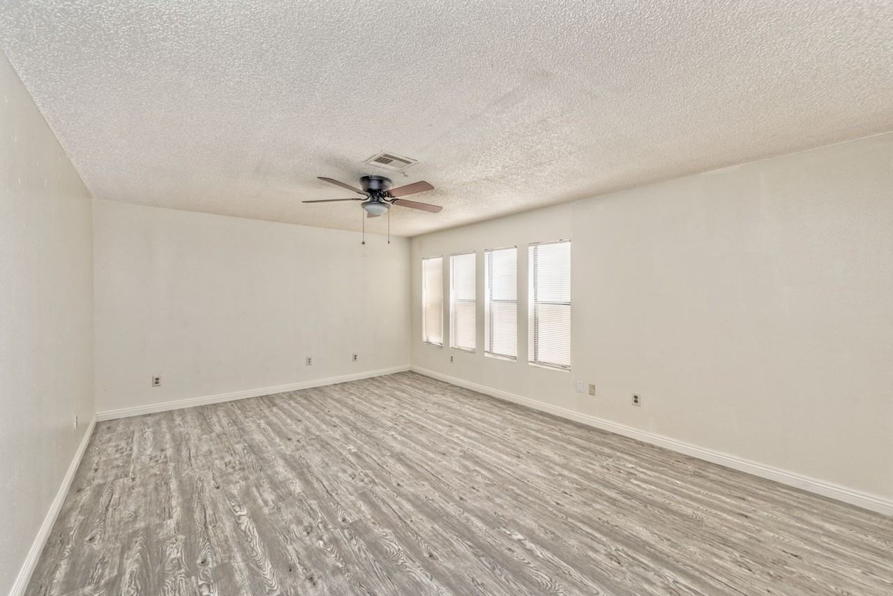 2080 Karen Ave Unit B63 #B63 - Photo 5 of 15