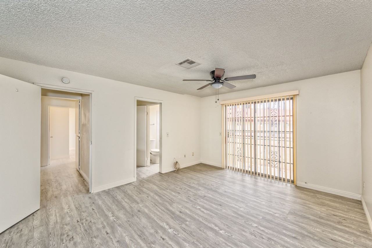 2080 Karen Ave Unit B63 #B63 - Photo 7 of 15