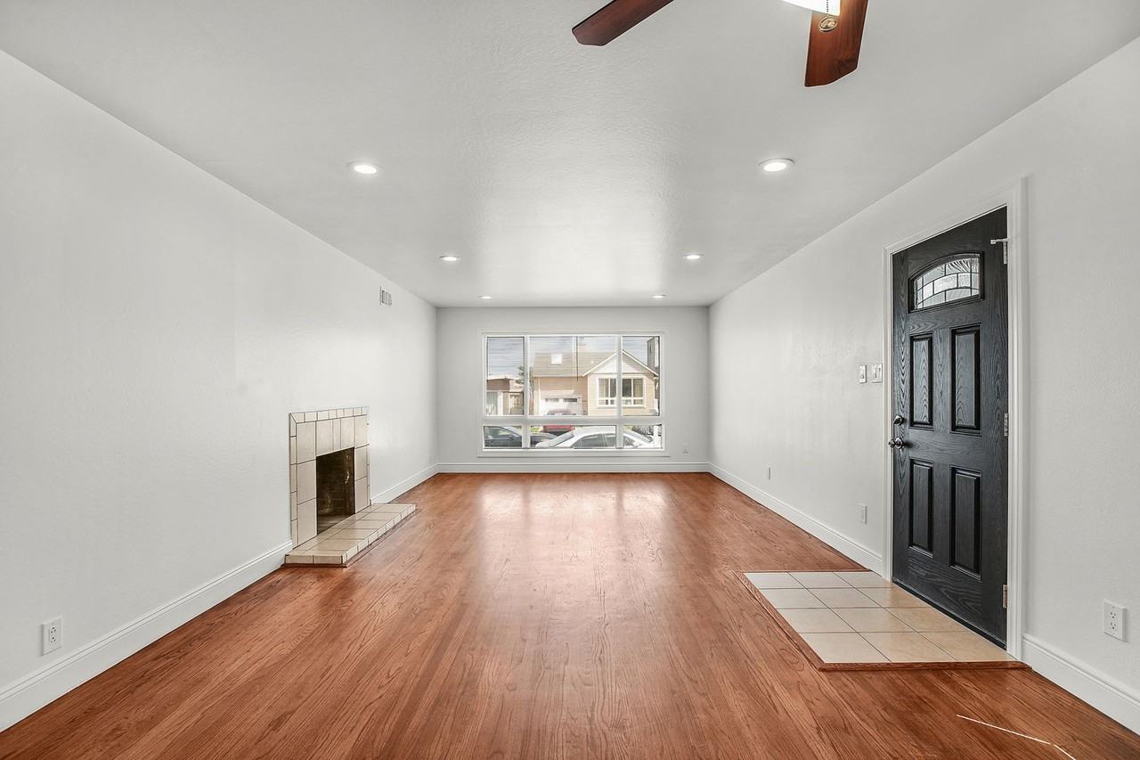 710 Skyline Dr - Photo 5 of 21