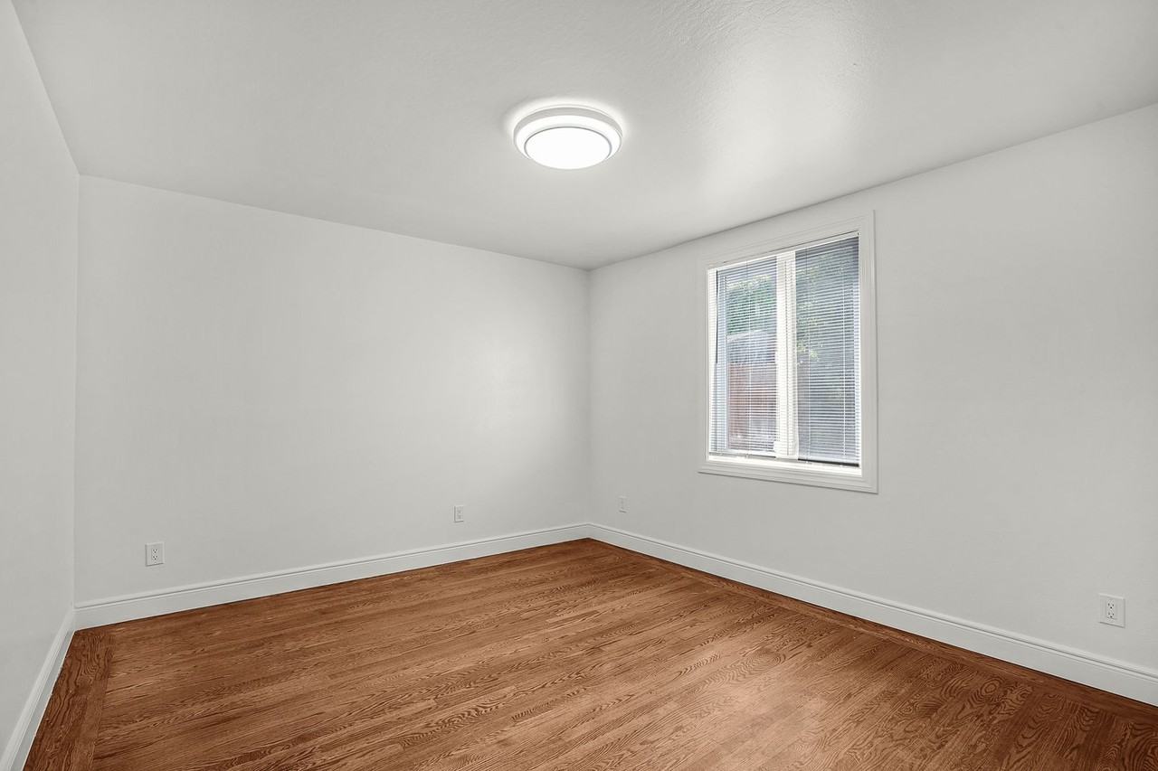 710 Skyline Dr - Photo 6 of 21