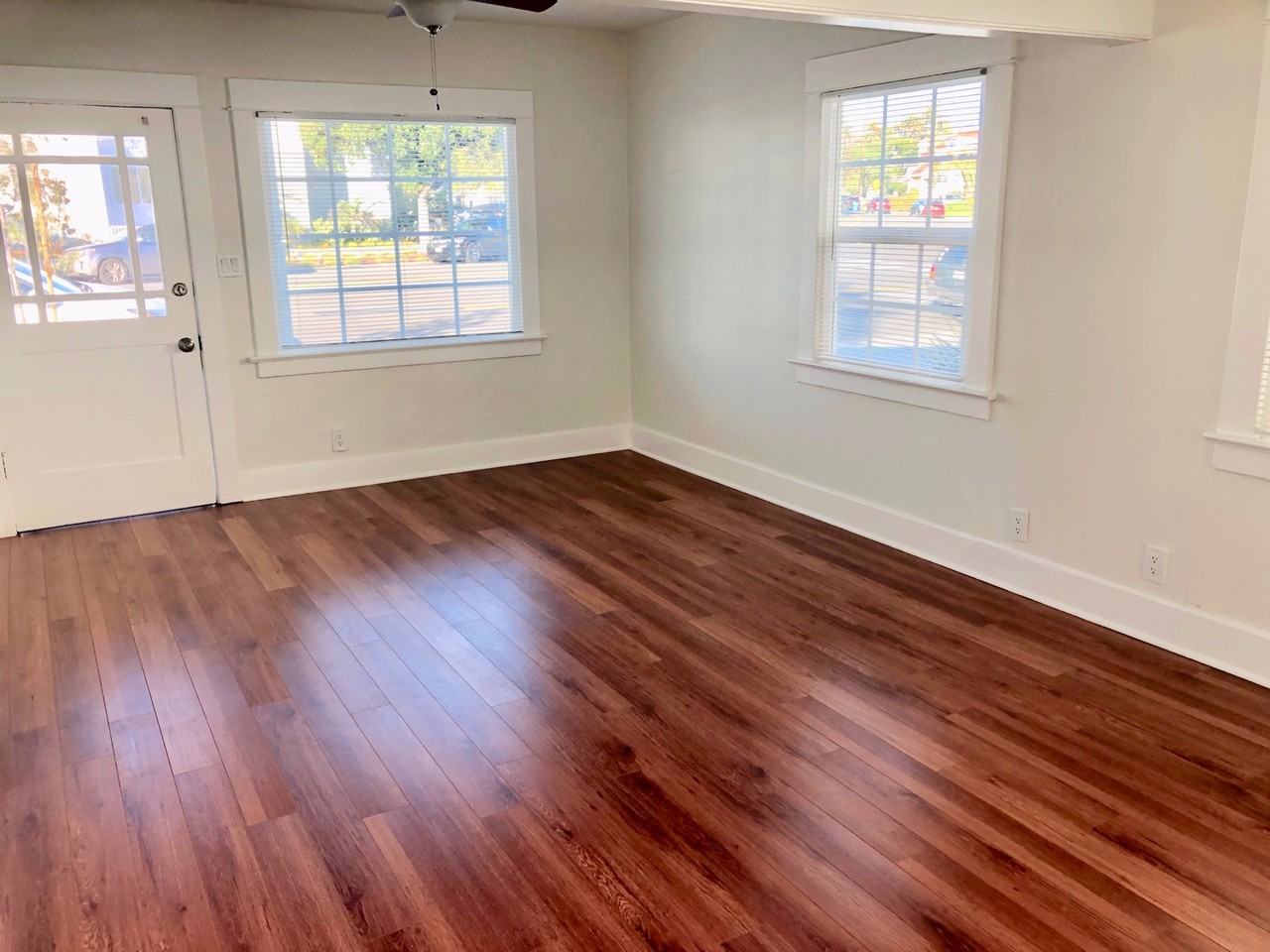 218 Sapphire St - Photo 3 of 33
