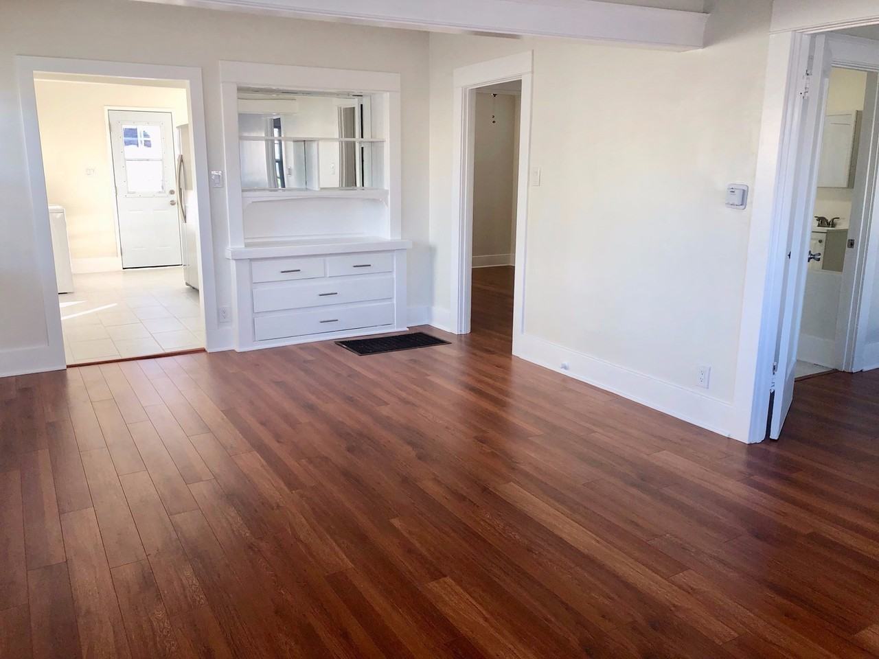 218 Sapphire St - Photo 7 of 33
