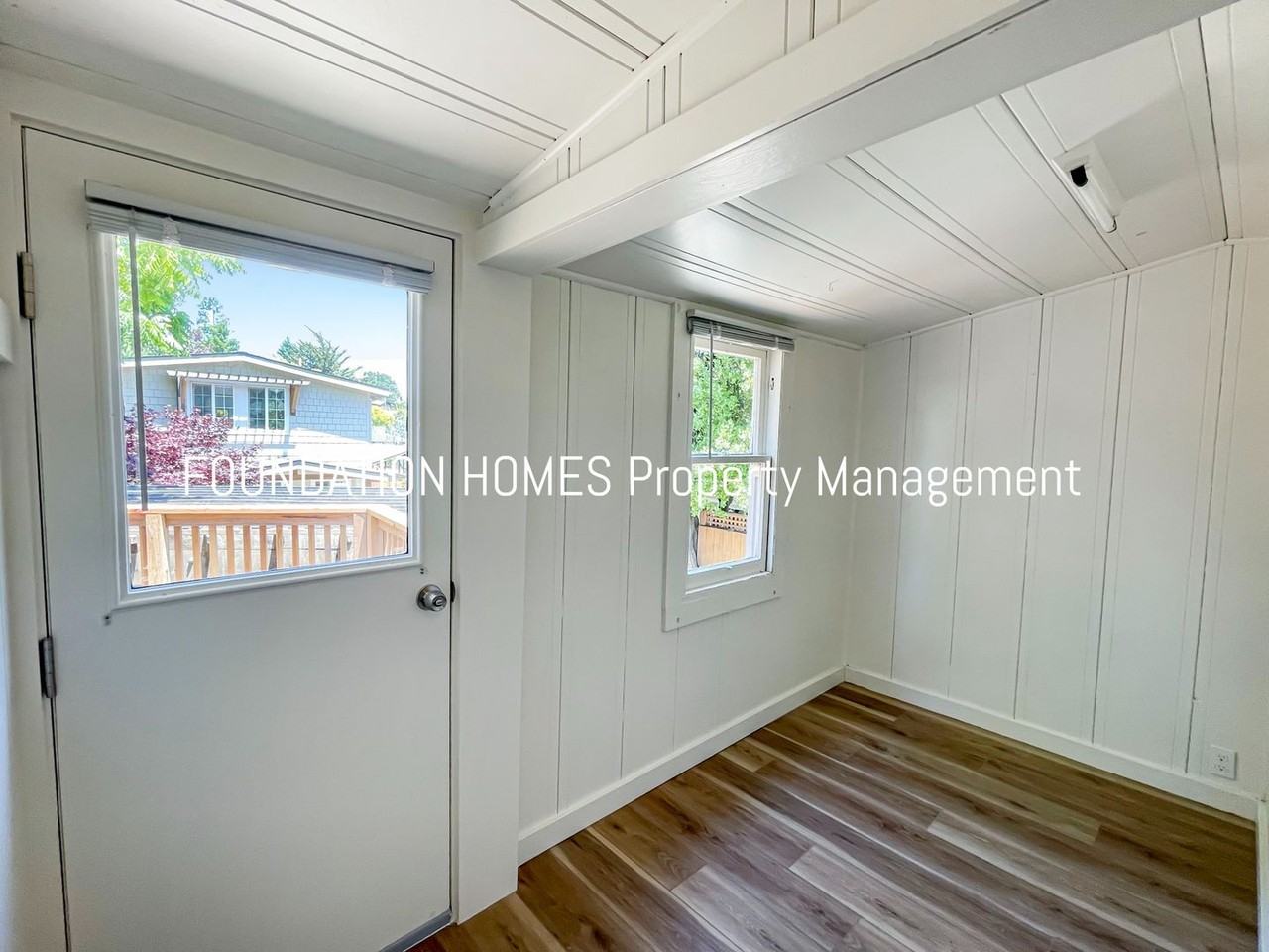 104A Palm Ave - Photo 7 of 11