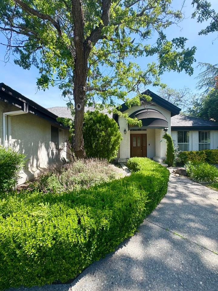 1855 Gold Hills Dr - Photo 2 of 26