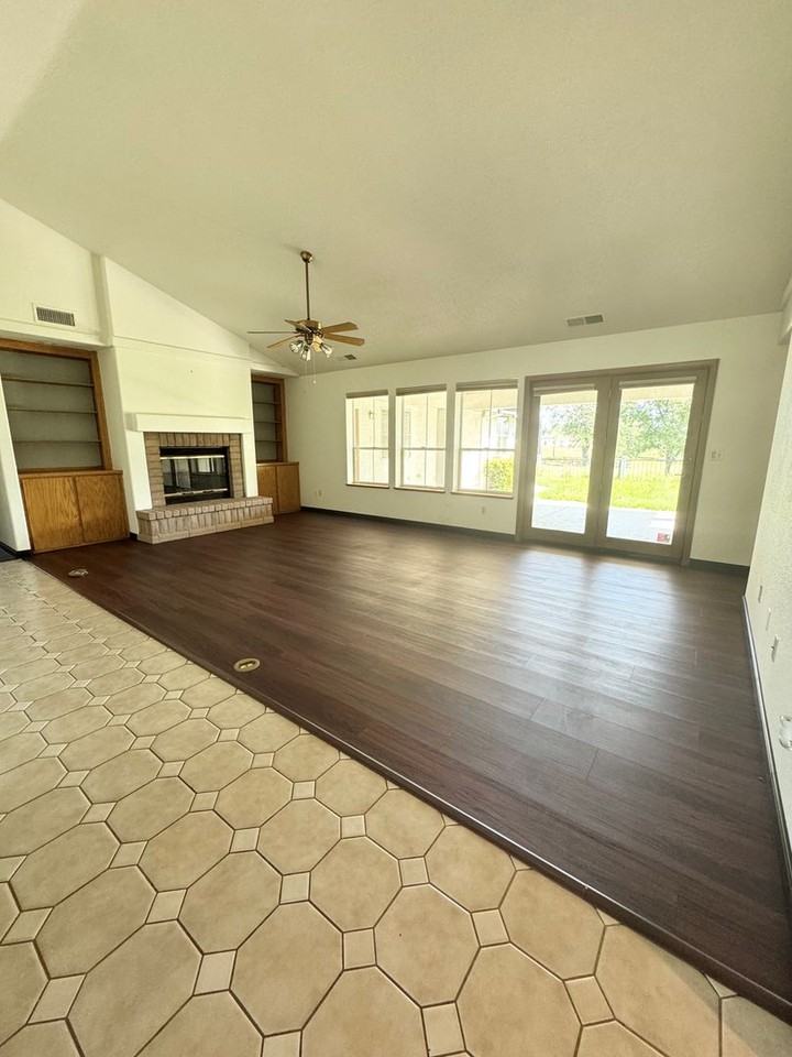 1855 Gold Hills Dr - Photo 4 of 26