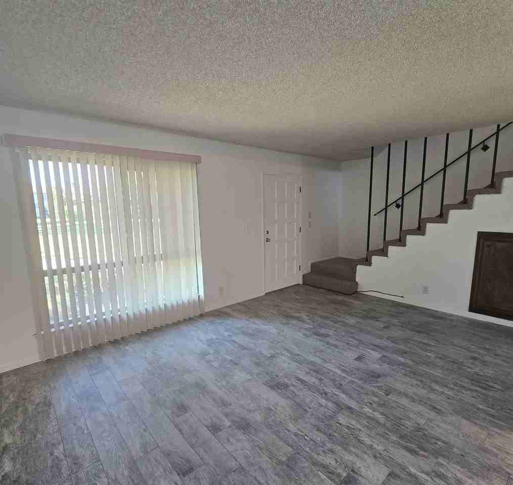 539 Sydnor Ave - Photo 4 of 24