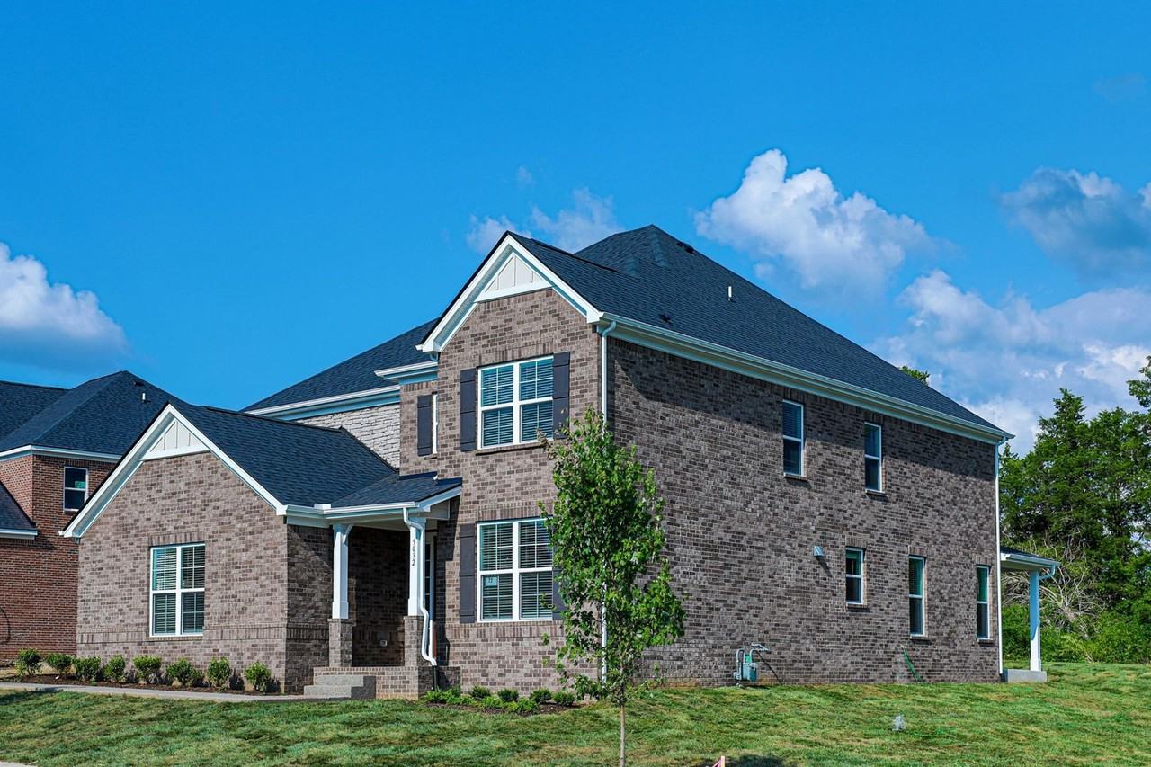 5032 Ozment Dr - Photo 4 of 50