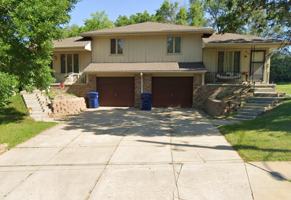 featured image of 4874 Robin Dr