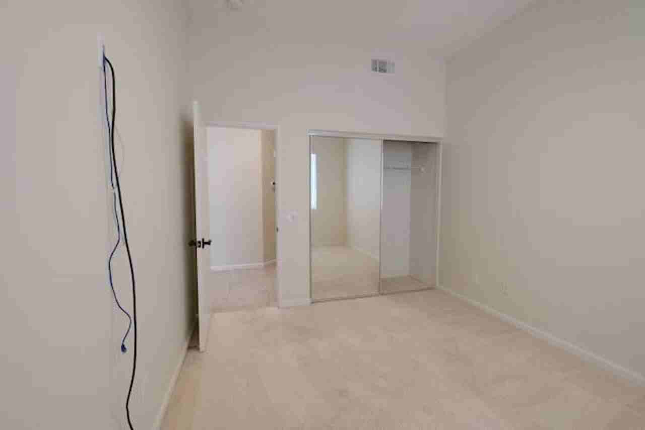 701 Loma Adria - Photo 7 of 26