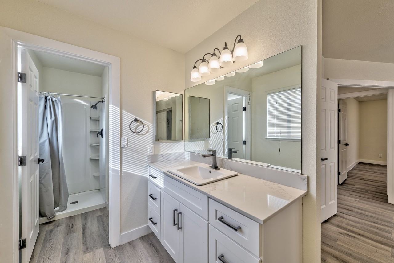 3757 Longfellow St - Photo 7 of 16