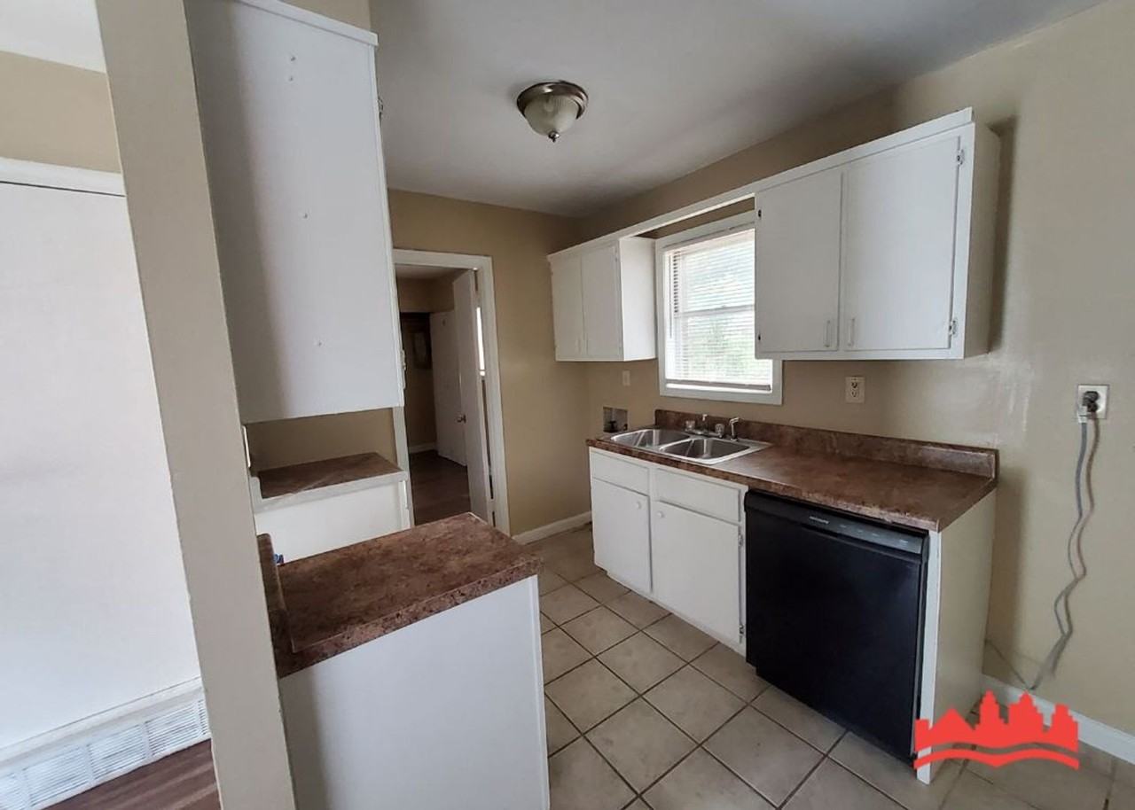 4095 Kenosha Rd - Photo 5 of 14