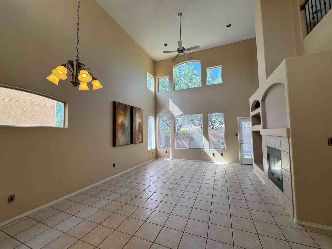 6955 Carmelito Loop Ne - Photo 7 of 19