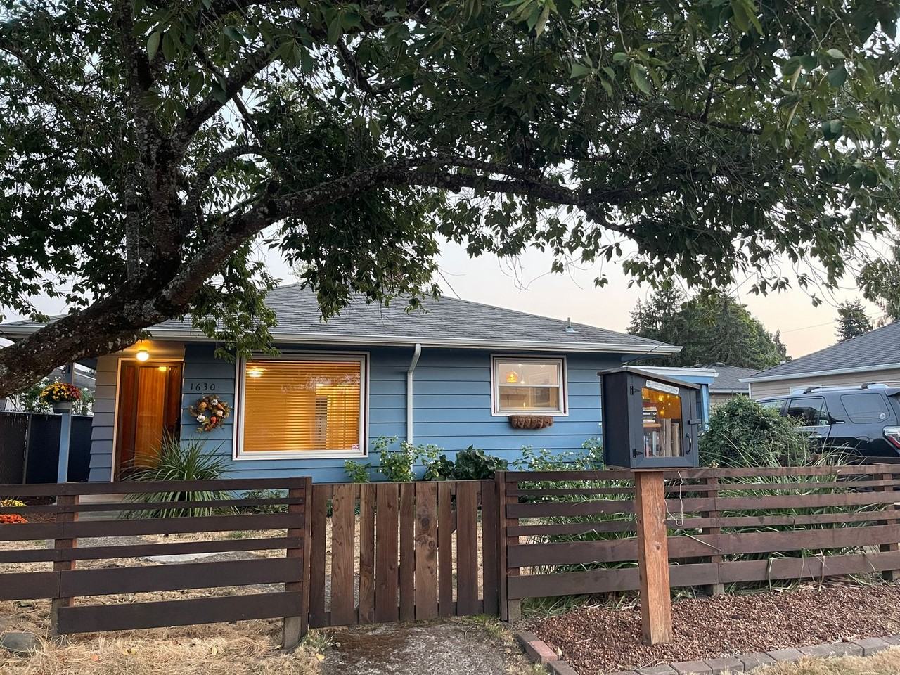 1630 15th Ave Sw - Photo 4 of 39
