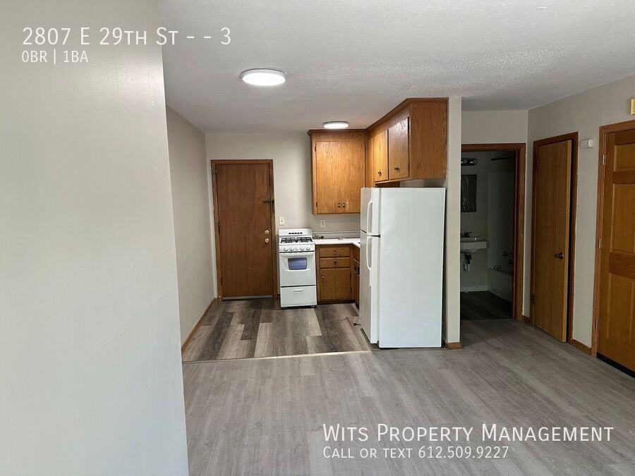 2807 E 29th St #3 - Photo 4 of 10
