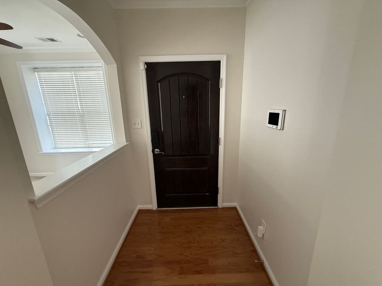 969 Turtle Pond Ln - Photo 4 of 23