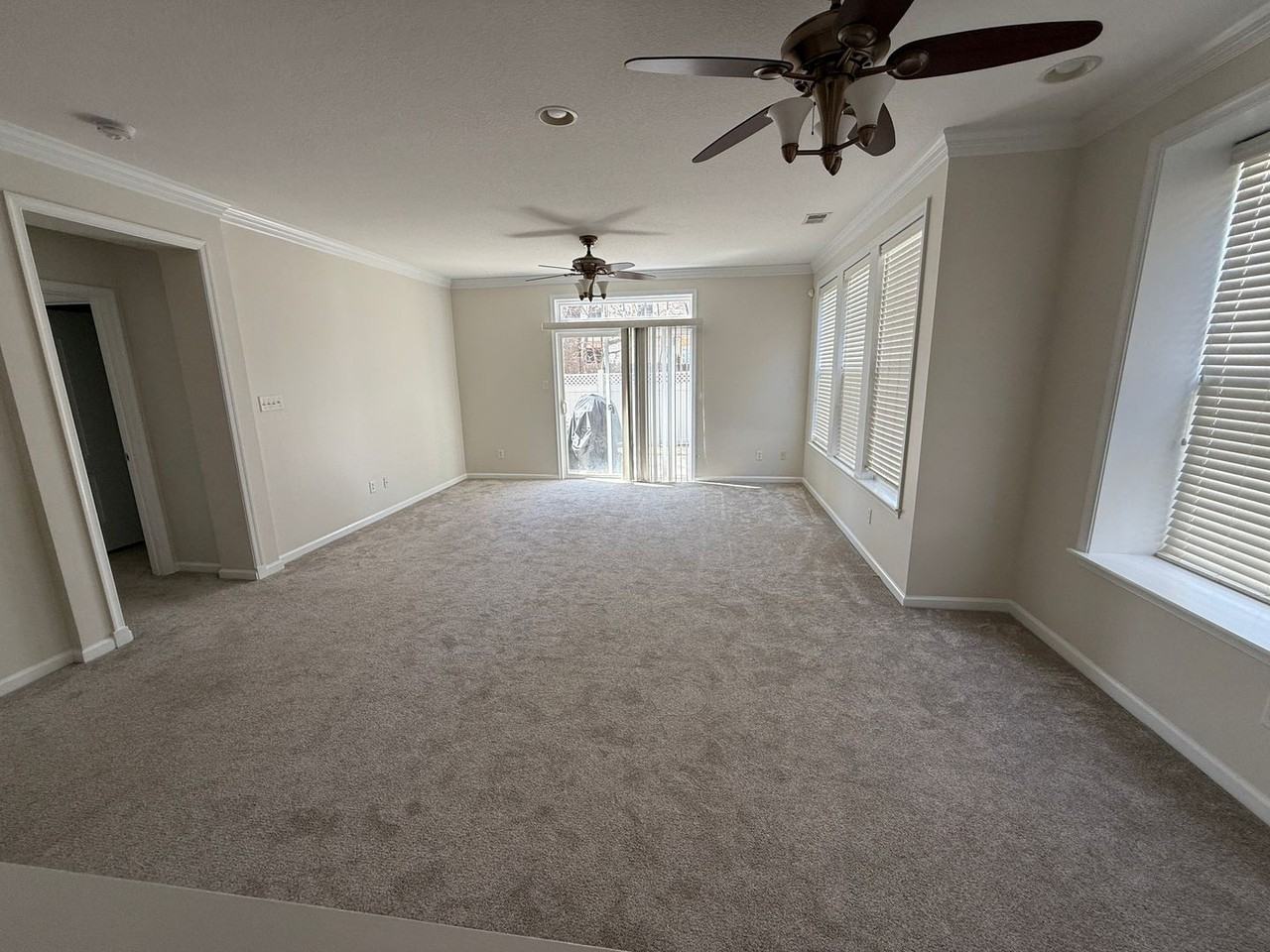 969 Turtle Pond Ln - Photo 5 of 23