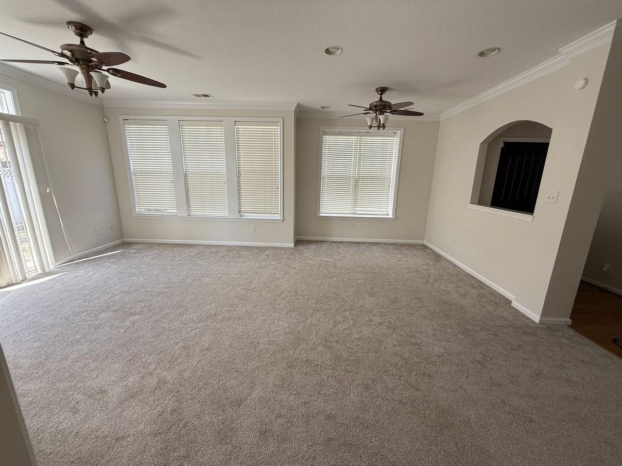 969 Turtle Pond Ln - Photo 7 of 23