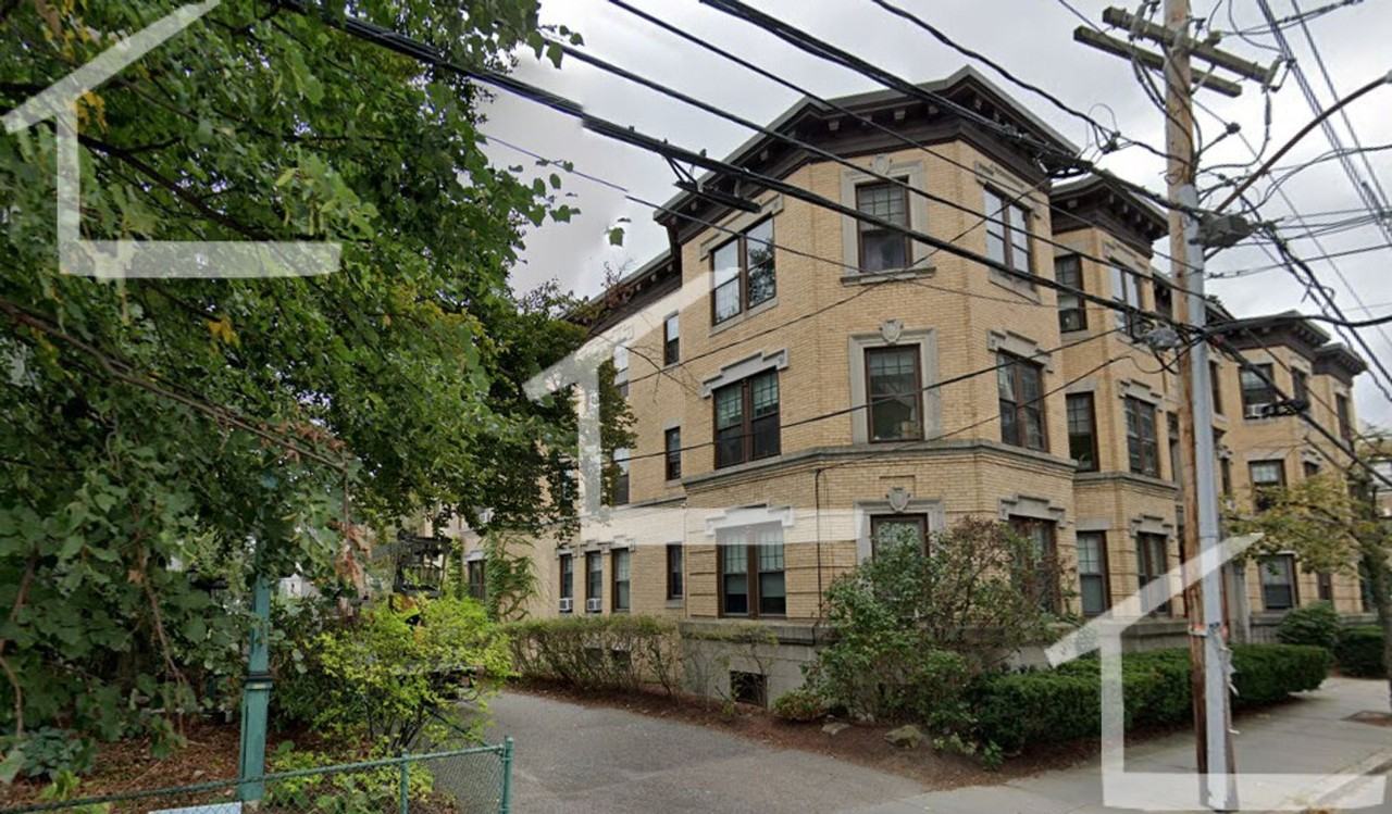 75B Longwood Ave - Photo 2 of 9