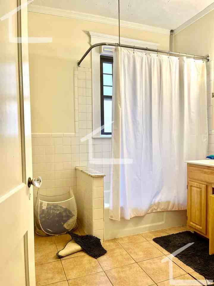 75B Longwood Ave - Photo 6 of 9