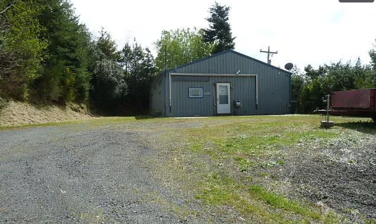700 N 8th St - Photo 6 of 7