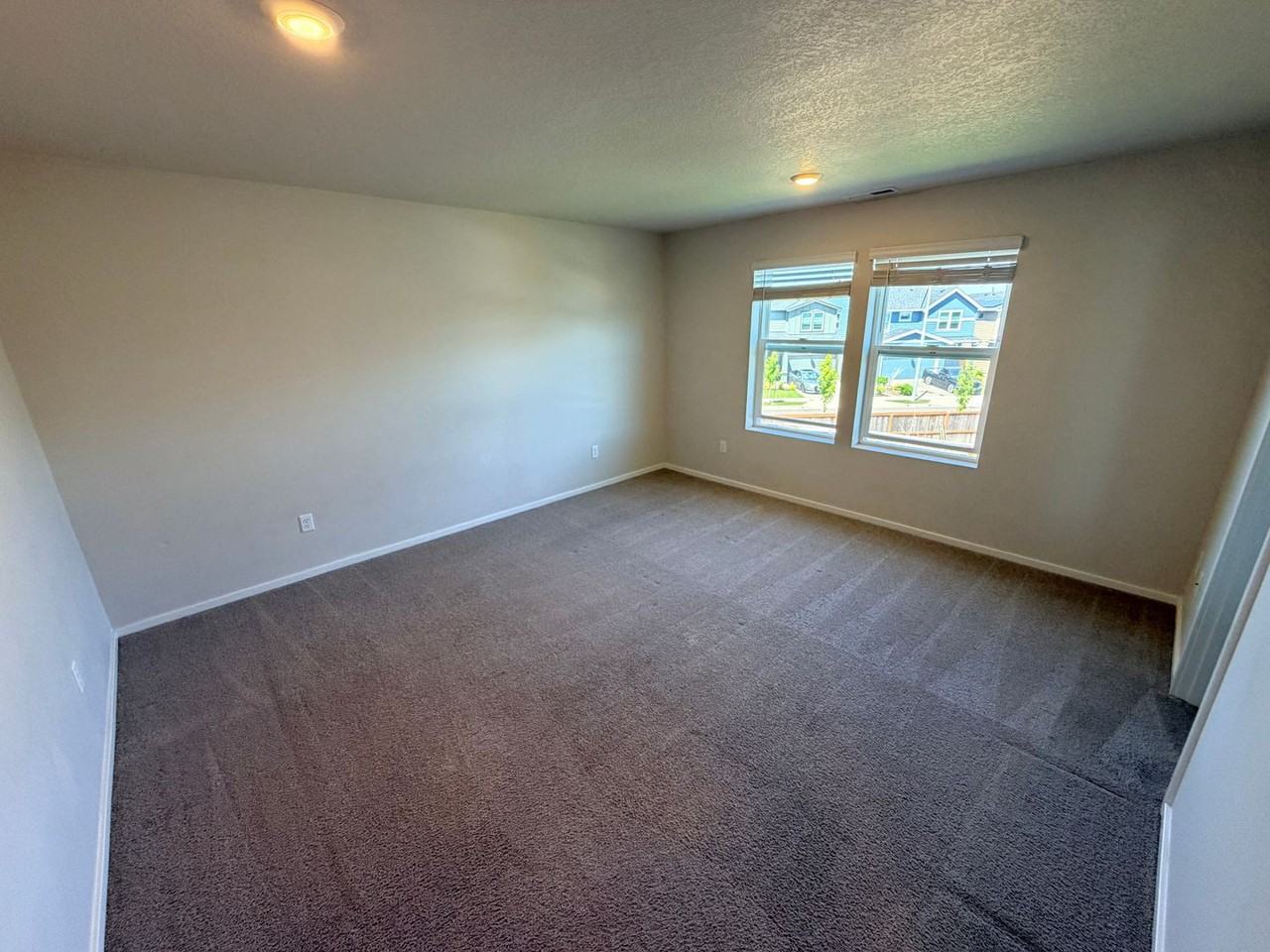 462 Greencrest St Ne - Photo 6 of 19