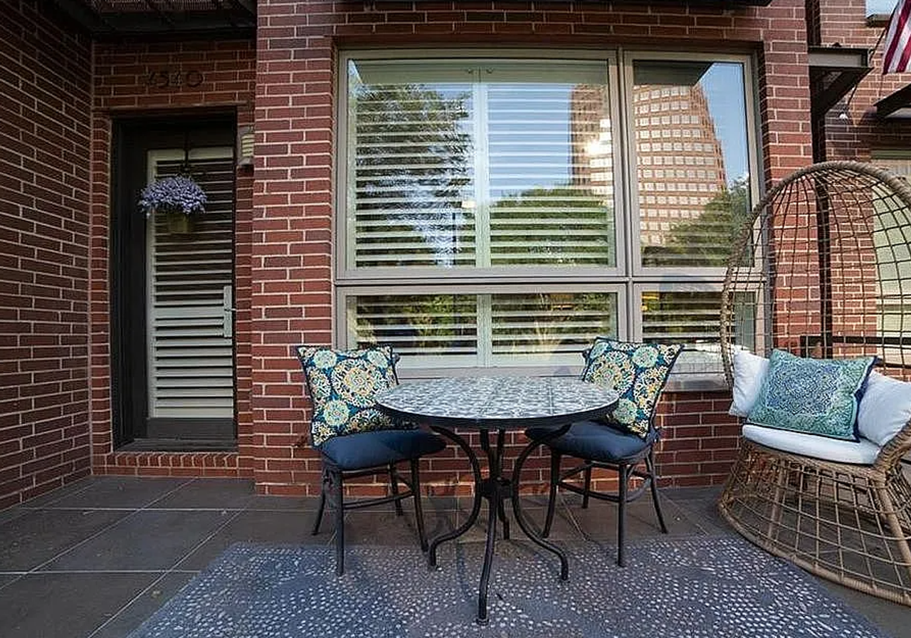 4540 J C Nichols Pkwy - Photo 2 of 27