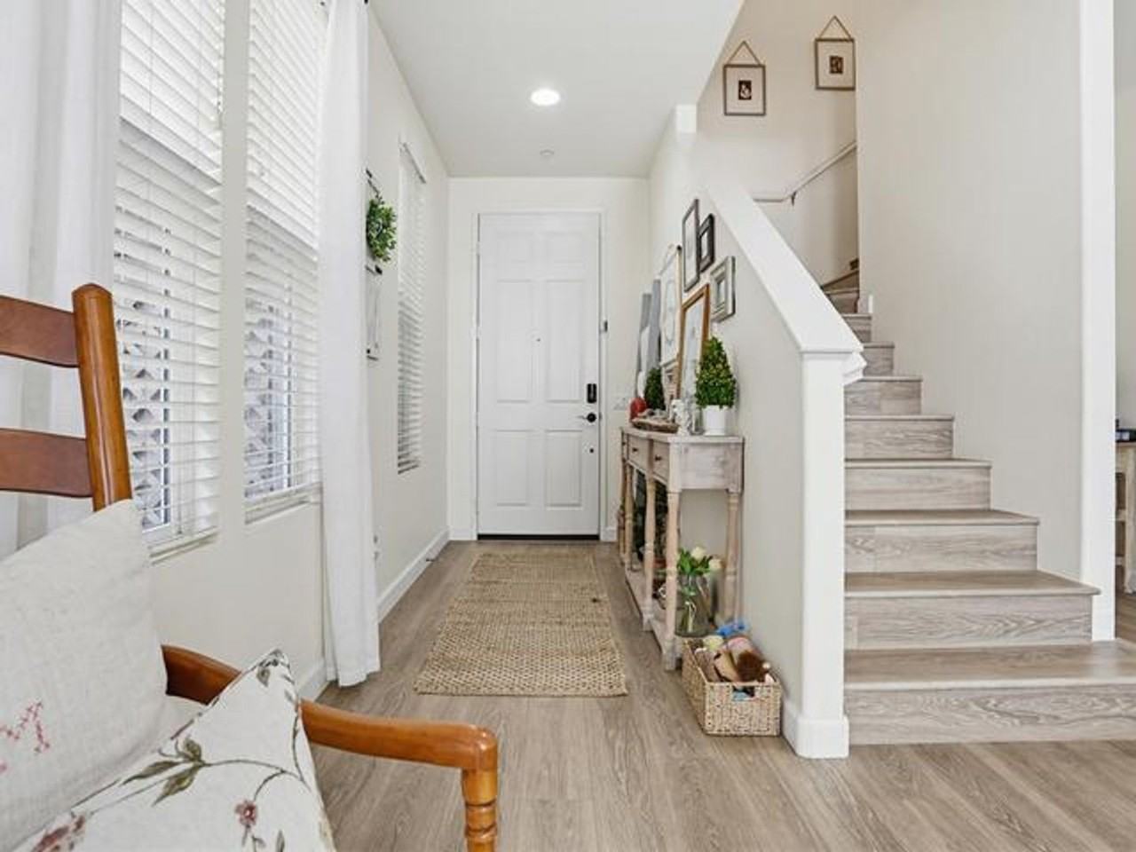 10021 Merry Brook Trl - Photo 4 of 30