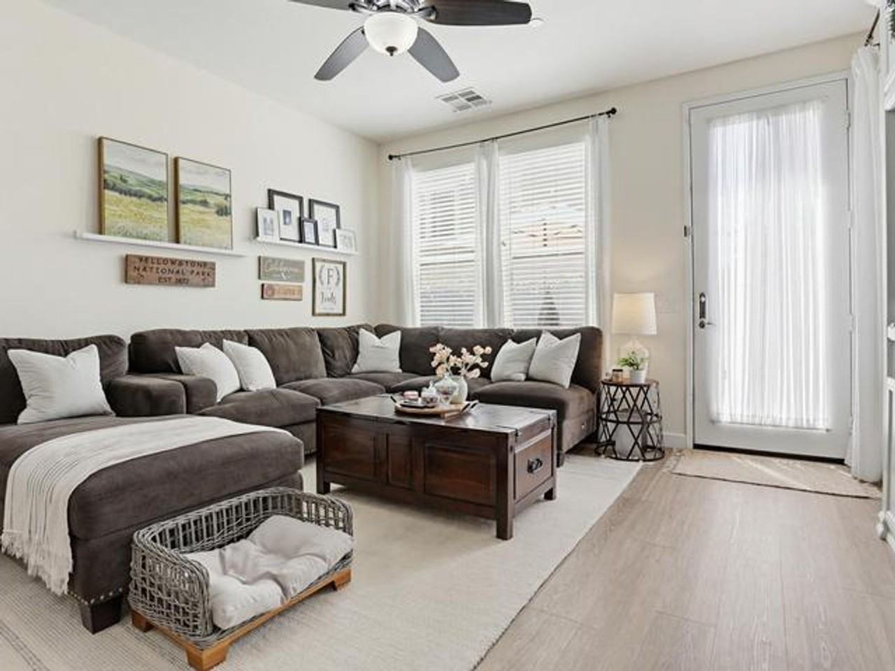 10021 Merry Brook Trl - Photo 5 of 30