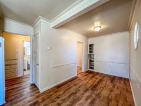 6605 S Van Ness Ave - Photo 1 of 1