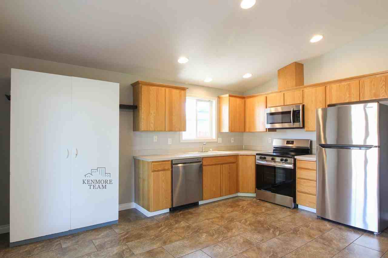8315 Wrigley Dr - Photo 3 of 19