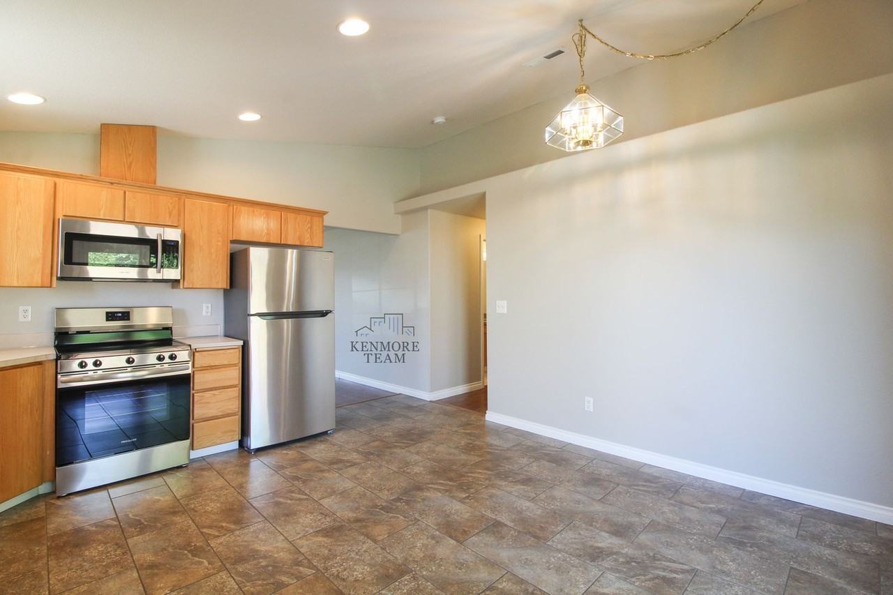 8315 Wrigley Dr - Photo 5 of 19