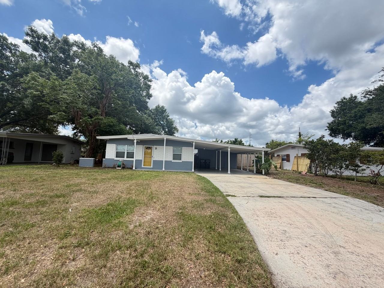 3612 Surrey Dr - Photo 2 of 34