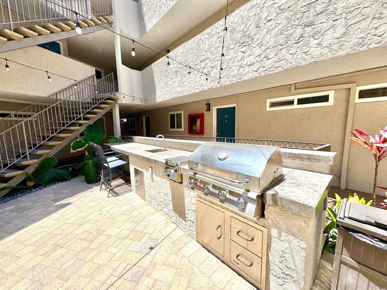 Marina View Terrace - Photo 4 of 5