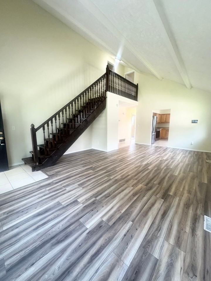 6505 Lafayette Ave - Photo 2 of 15