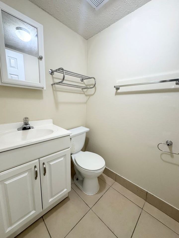 6505 Lafayette Ave - Photo 4 of 15