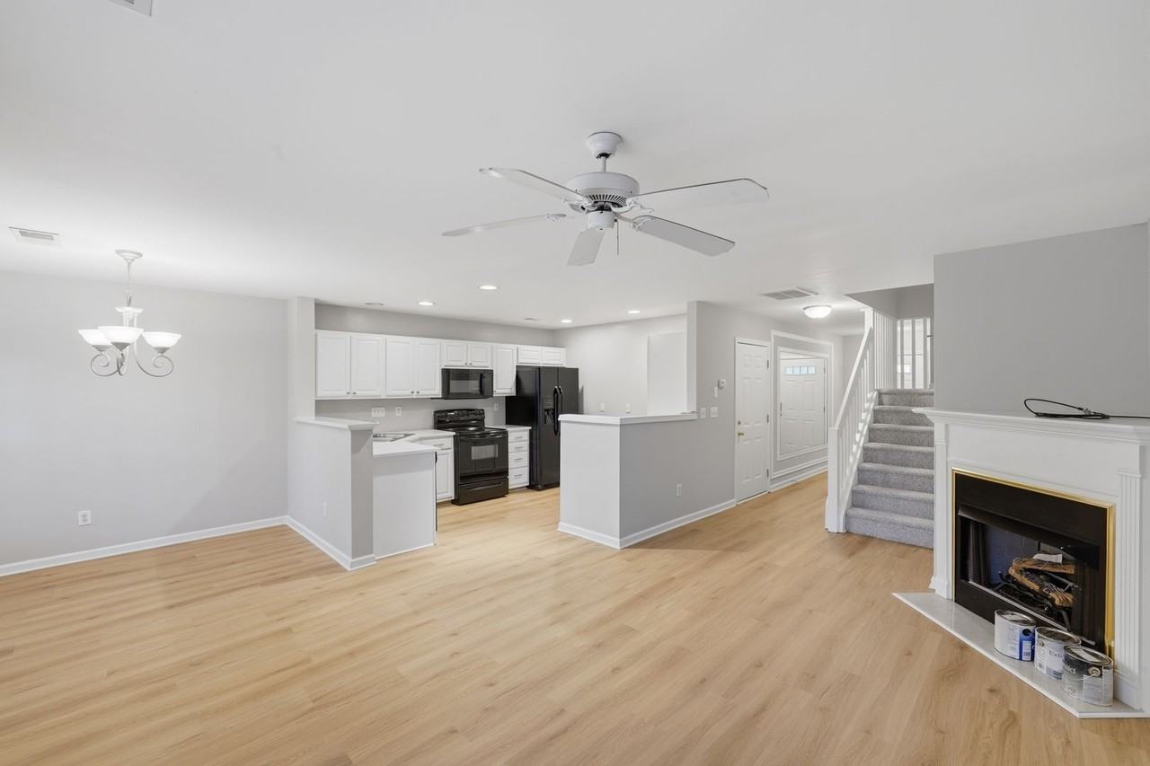 8144 Christmas Ct - Photo 2 of 30
