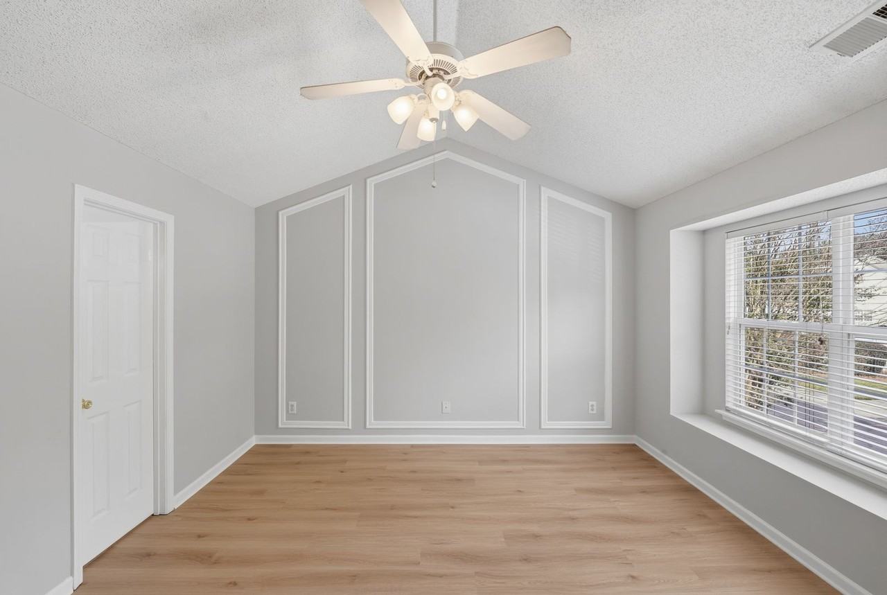 8144 Christmas Ct - Photo 3 of 31