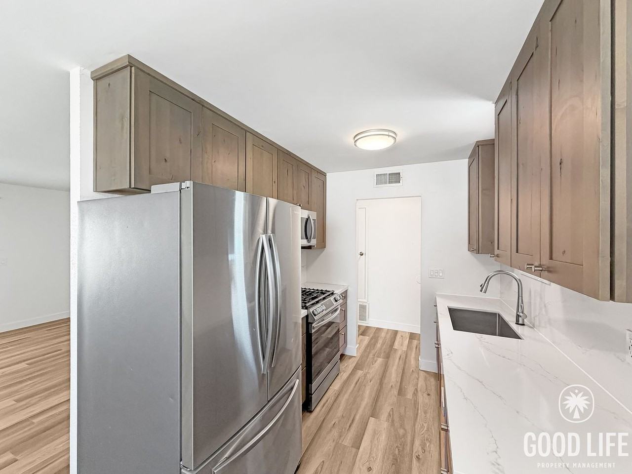 9458 Cathywood Dr - Photo 5 of 20