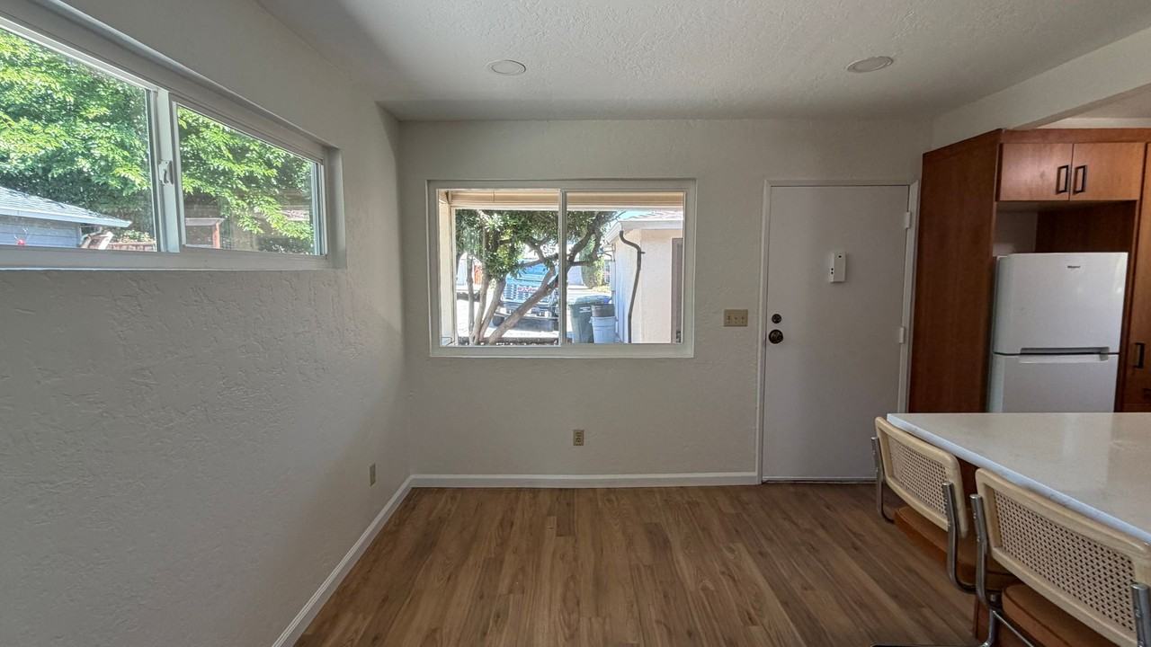 3478 Sanford St #A - Photo 3 of 14