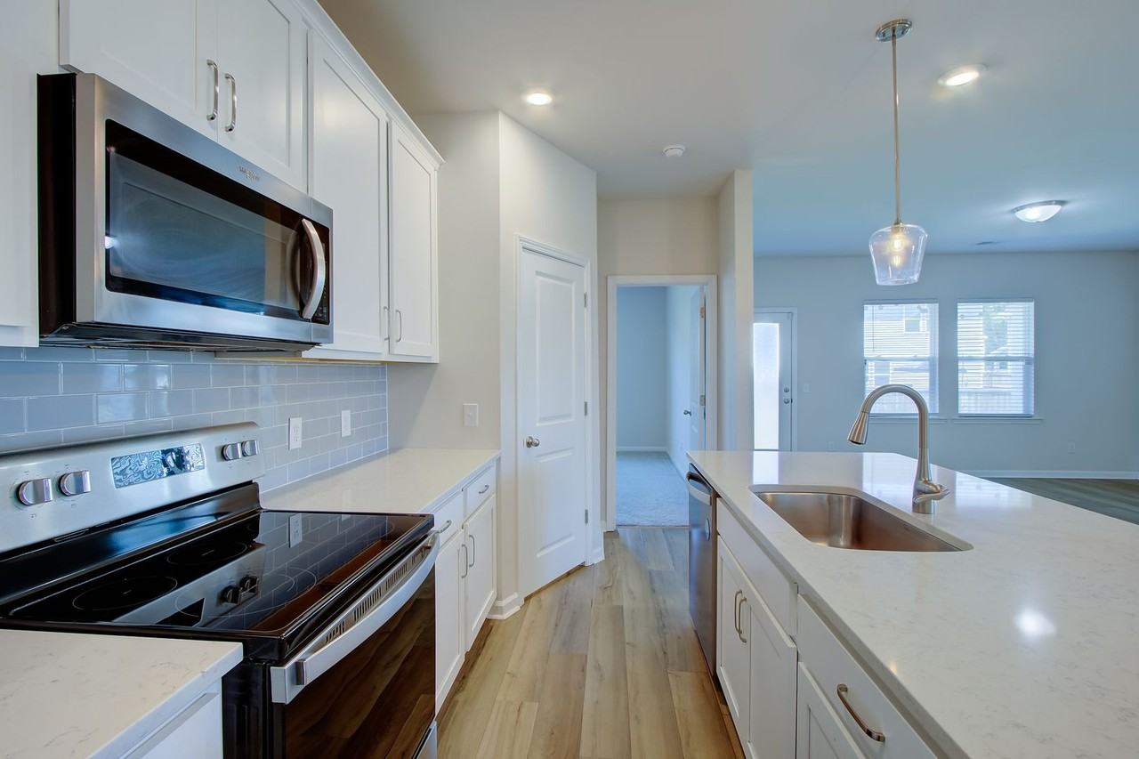 714 Mcroy St - Photo 6 of 26