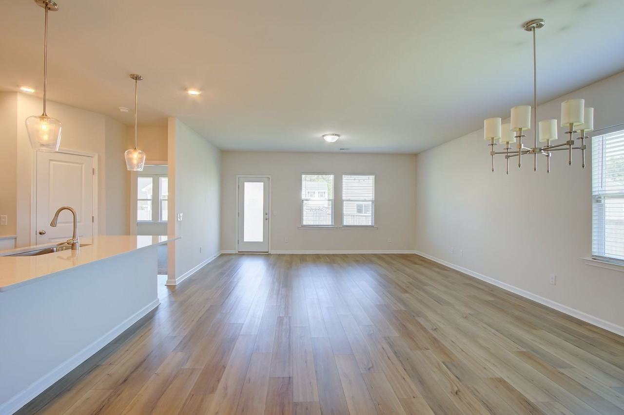 714 Mcroy St - Photo 7 of 26