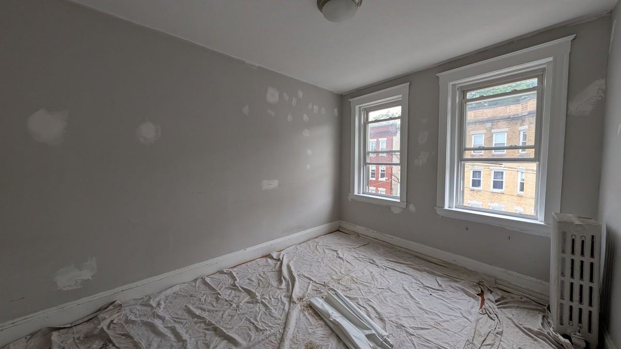171 Kelton St - Photo 3 of 9