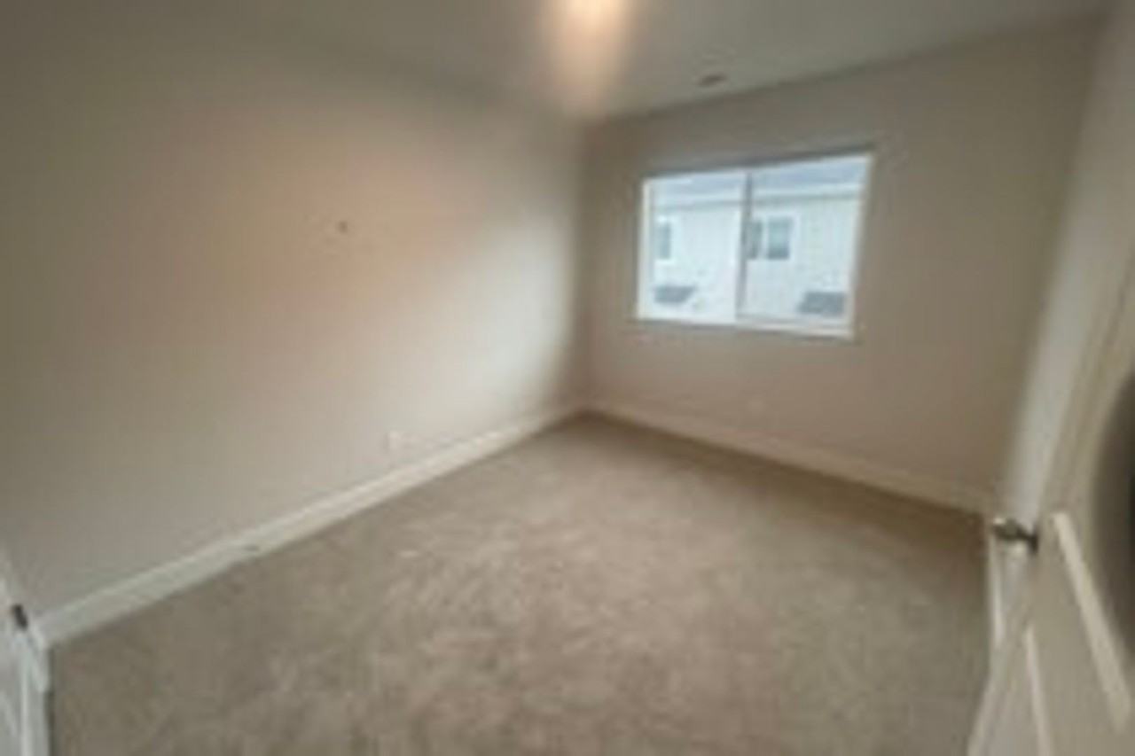 4163 W 2060 N - Photo 5 of 16