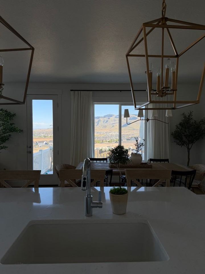 1331 W Quailhill Rd - Photo 5 of 7